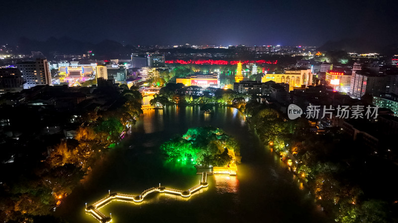 桂林两江四湖夜景日月双塔航拍图