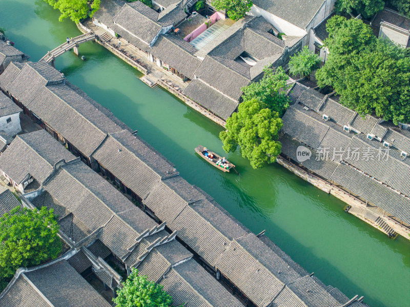 航拍江南水乡古镇乌镇全景