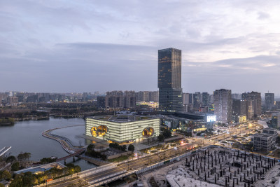 上海嘉定区嘉定新城建筑傍晚夜景