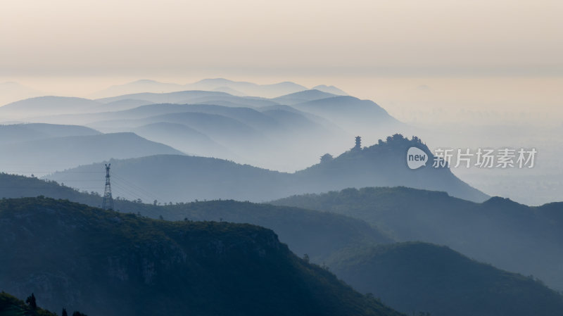 层峦叠嶂的山东枣庄石榴园景区