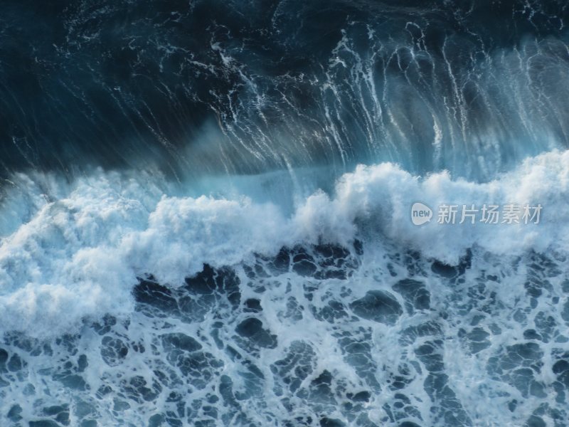 大海海浪波涛汹涌浪花巨浪