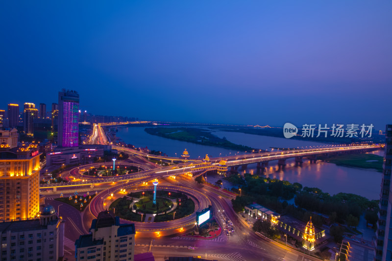 哈尔滨公路大桥夜景