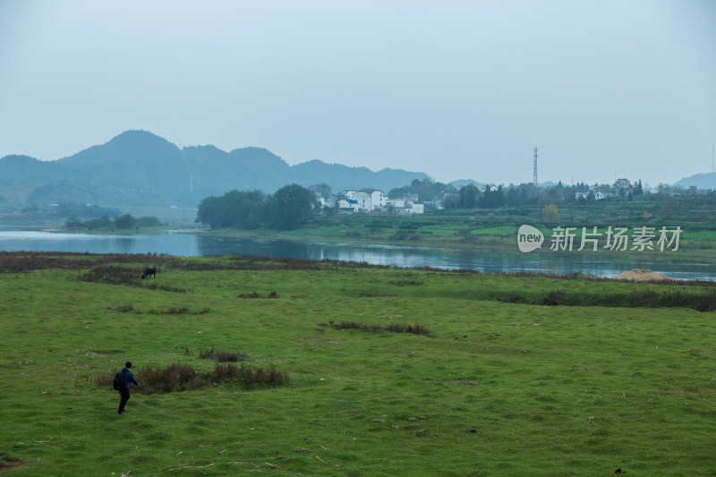 宁静的古村