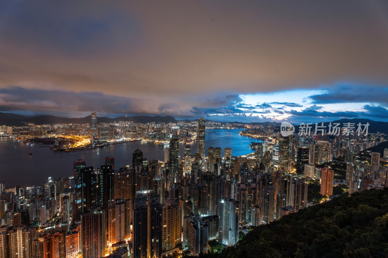 香港维多利亚港CBD中环日出夜景繁华都市