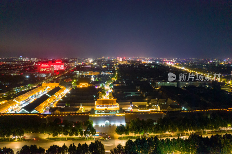 山东青州古城夜景灯光航拍摄影图