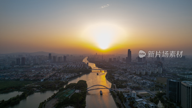 苏州吴中经济开发区黄昏日落航拍图