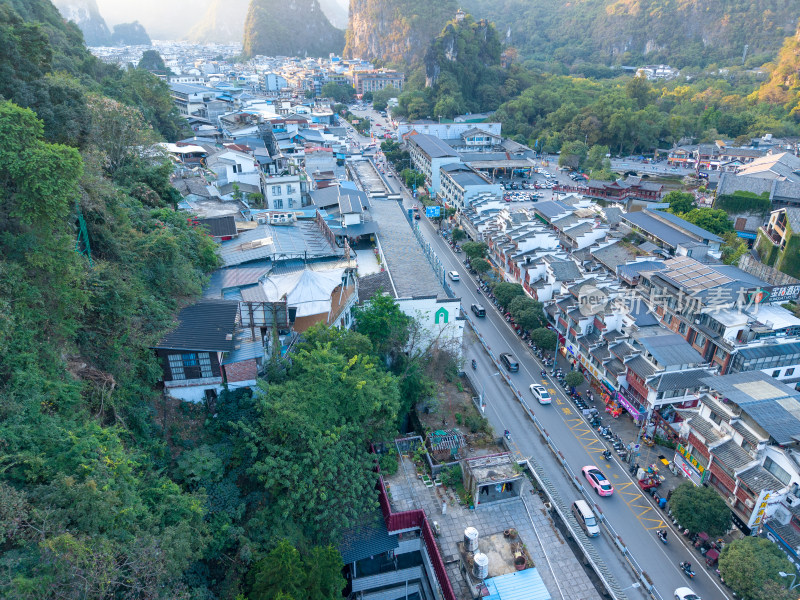 广西桂林阳朔县城风光