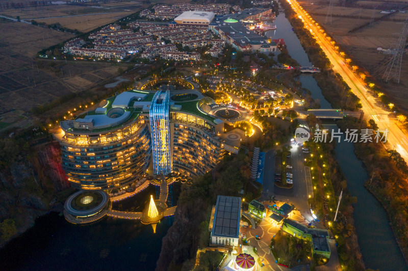 上海松江世茂深坑酒店航拍夜景城市风光