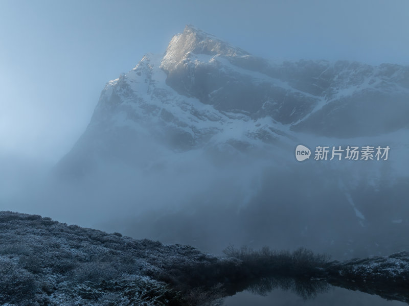 西藏日喀则珠峰东坡嘎玛沟喜马拉雅山脉航拍