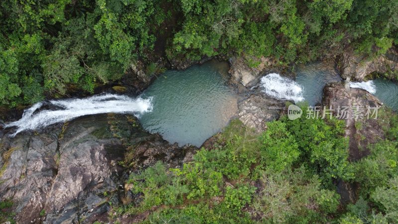 广东东莞：银瓶山森林公园清溪景区瀑布