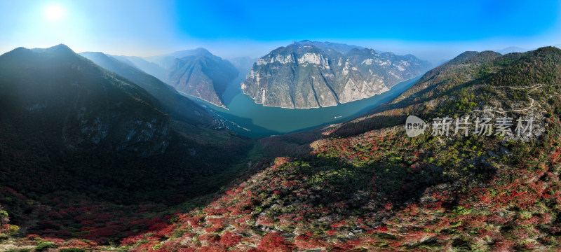 长江三峡巫峡红叶