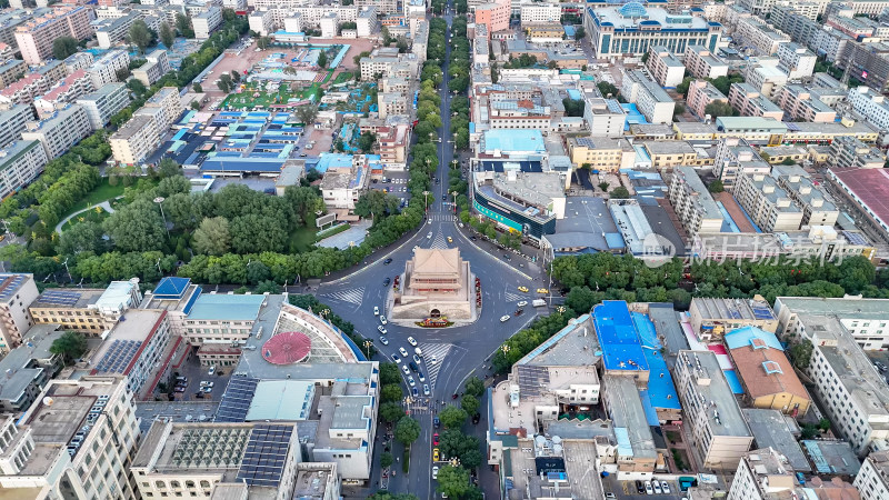 甘肃张掖鼓楼地标建筑航拍图