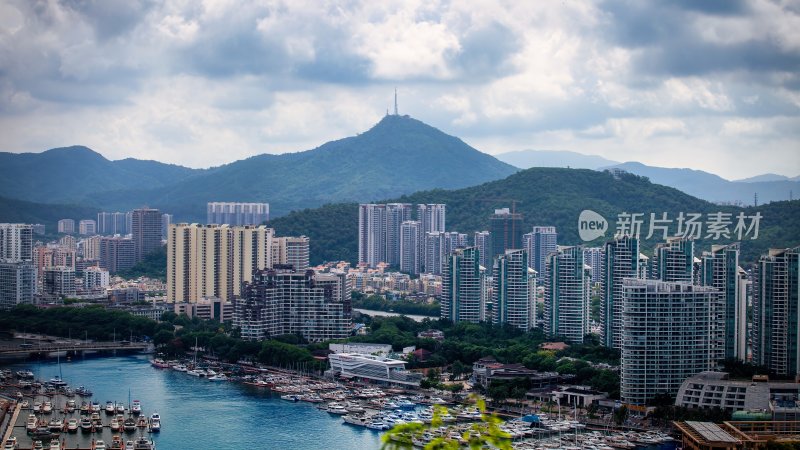 海南三亚鹿回头风景区俯瞰三亚湾、凤凰岛