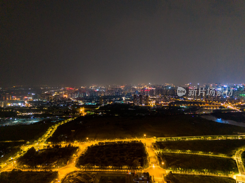 成都金融城夜景航拍图