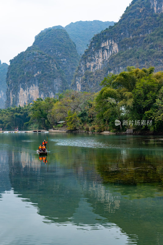 桂林阳朔漓江遇龙河山水景观