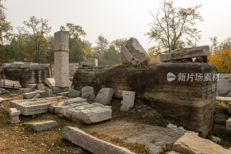 北京圆明园公园西洋楼遗址建筑残骸