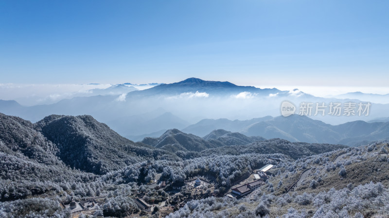 唯美高山日出云海冬季雾凇森林美景大好河山