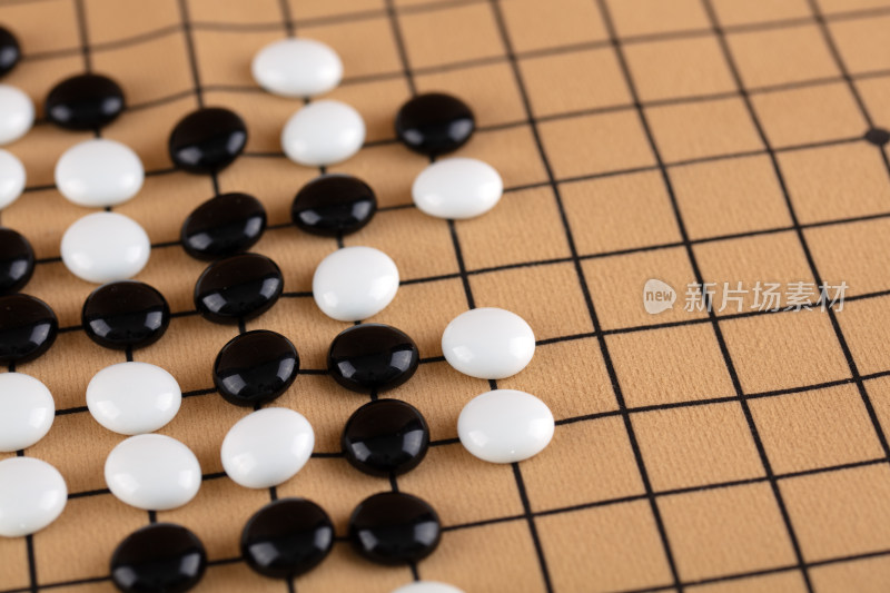 棋盘上两种棋子