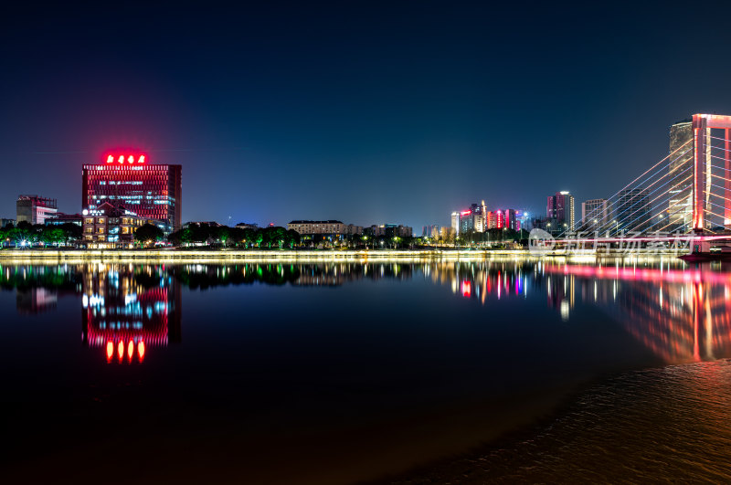 浙江宁波老外滩三江口夜景夜色城市建筑景观