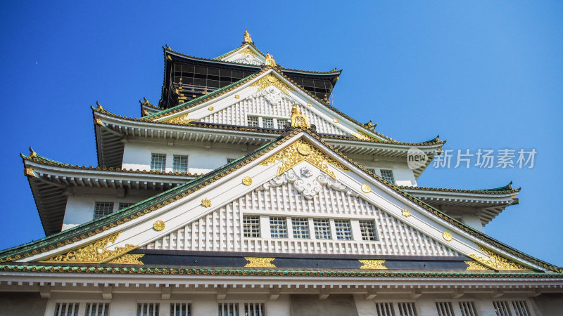 蓝天下的日本大阪城