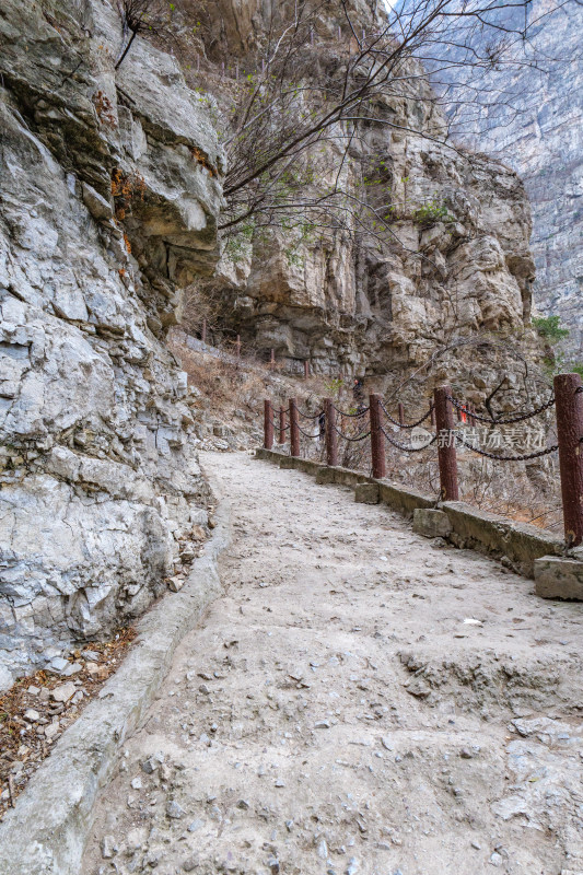 雅安古路村