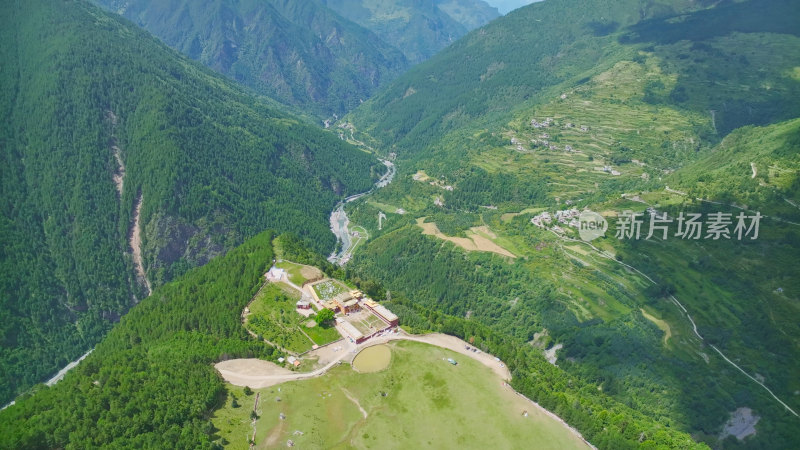 川西高原森林草地航拍