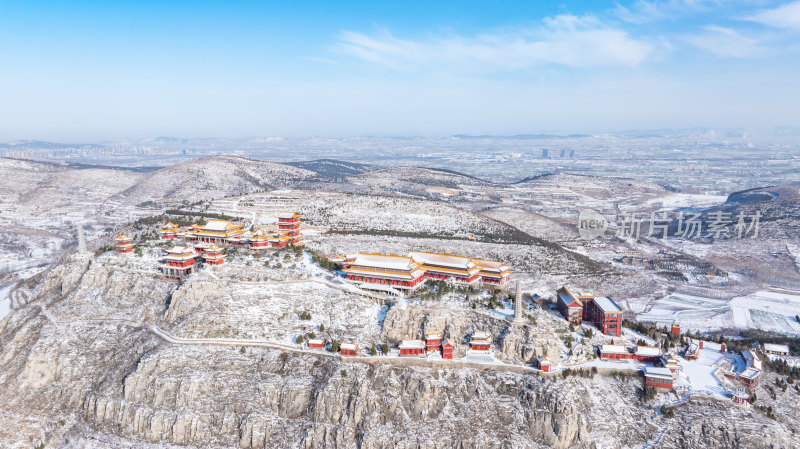 雪山之巅的古刹峄城大光明寺