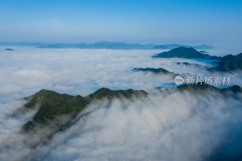 流动的云海