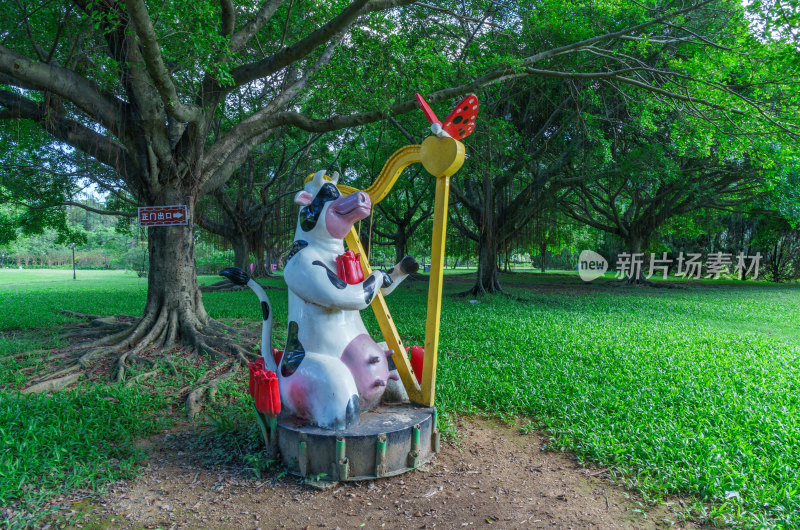 广州南沙蒲洲花园城市公园草坪树林景观