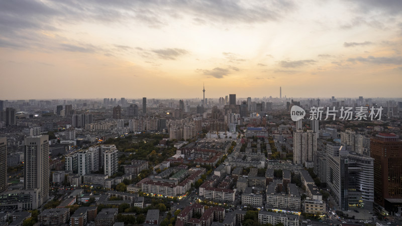 天津海河风景线小白楼商圈城市建筑日落风光