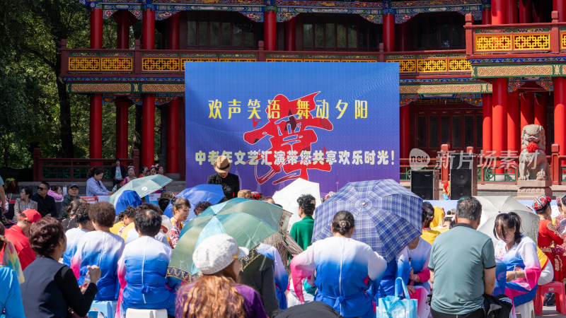 乌鲁木齐人民公园迎中秋庆国庆文艺汇演活动