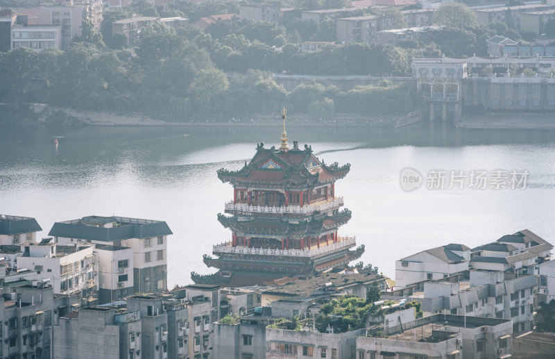 广西柳州西来古寺-寺庙建筑与河流