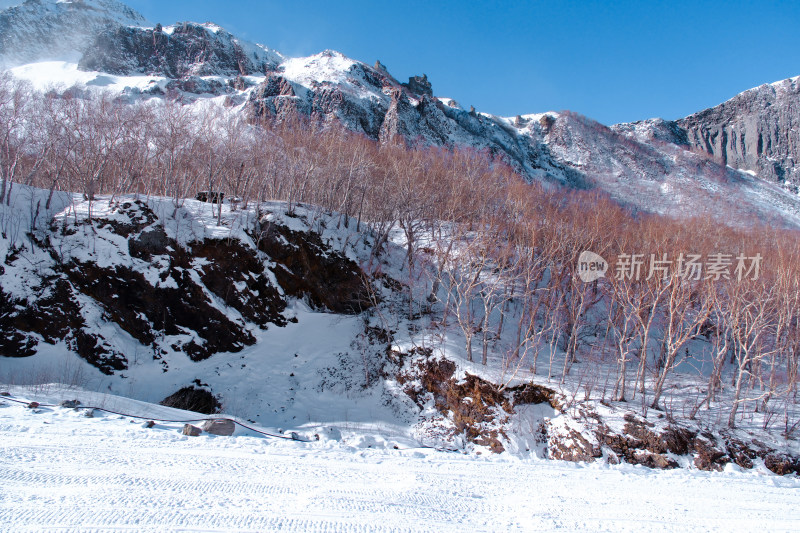 长白山雪山风景