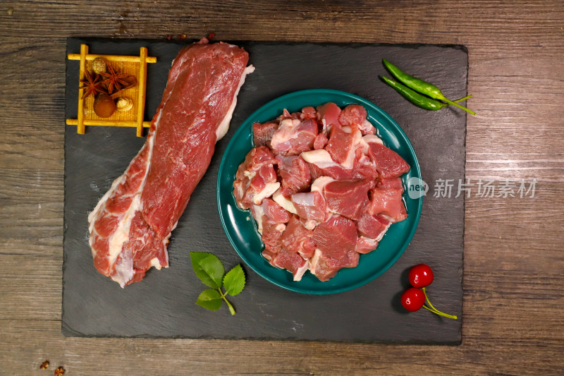 新鲜羊肉切块，羊肉臊子 后腿肉切块 里脊肉