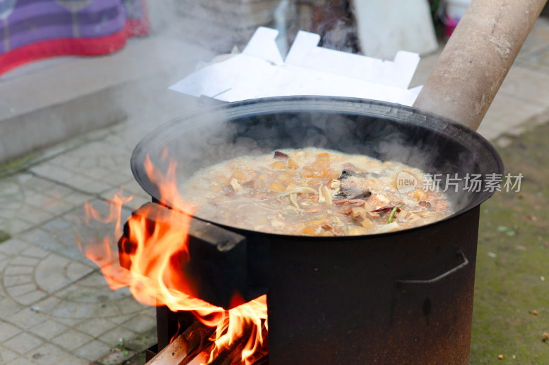 大铁锅乱炖美食