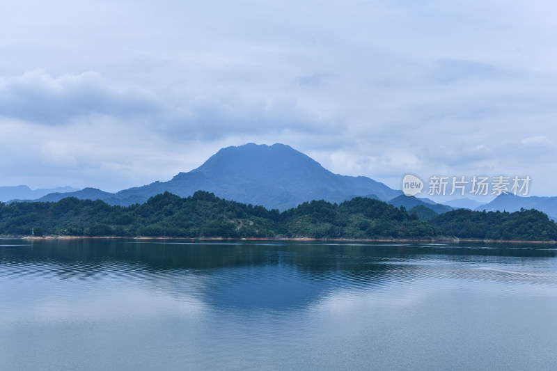 千岛湖水墨山水实拍