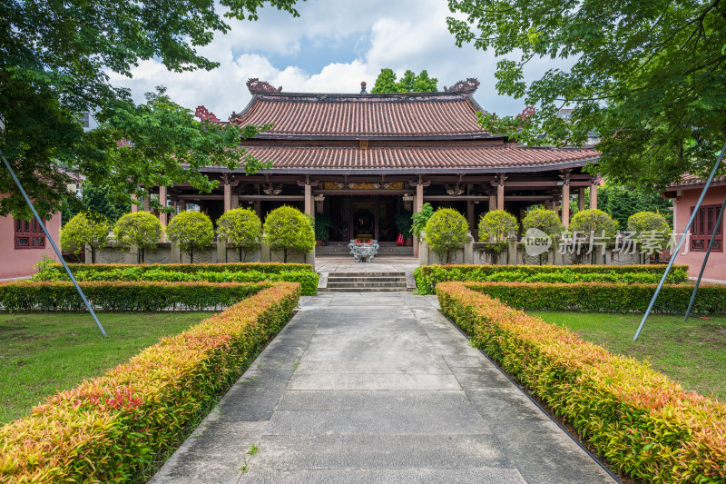 夏季白天广东潮州海阳县儒学宫建筑风光