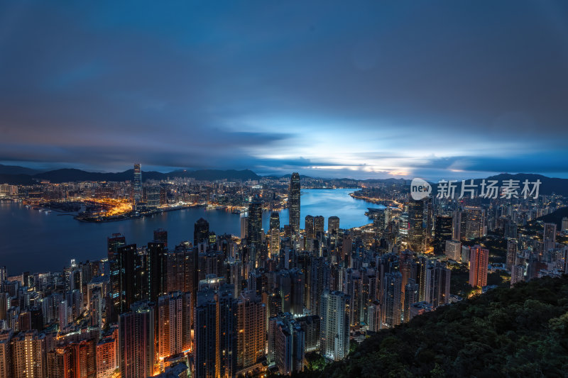 香港维多利亚港CBD中环夜景繁华都市