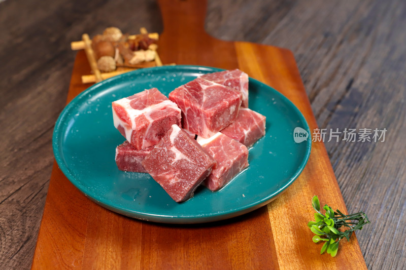 宁夏滩羊肉切块 后腿肉切块 羊腿块清炖羊肉