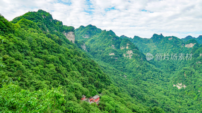 湖北十堰市5A景区武当山南岩宫