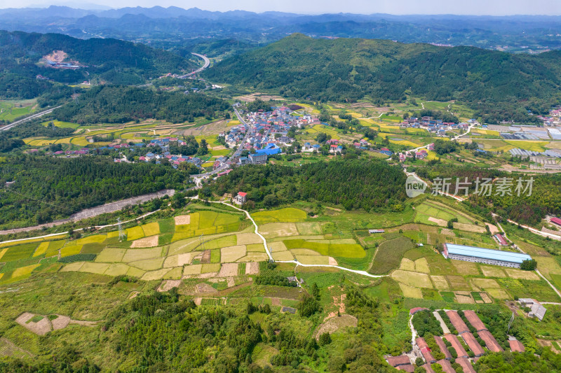 南方山川丘陵航拍摄影图