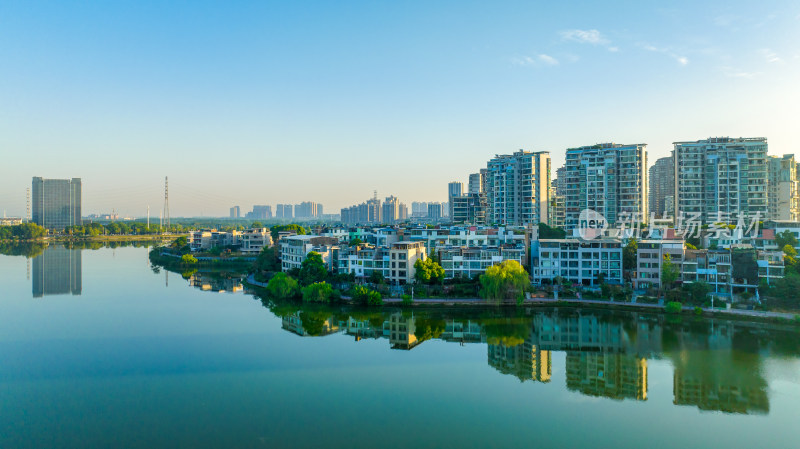 中国武汉东西湖区金银湖的清晨风光