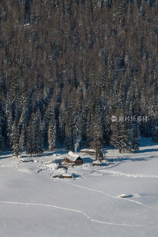 新疆北疆阿勒泰喀纳斯冬季雪景童话世界航拍