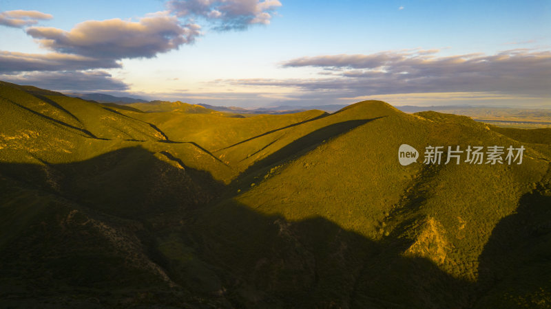 内蒙古呼和浩特大青山夕阳自然风光