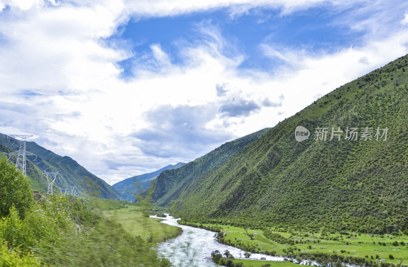 西藏林芝地区318国道川藏公路沿途风景