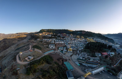 甘肃甘南郎木寺藏地山景全景清晨航拍