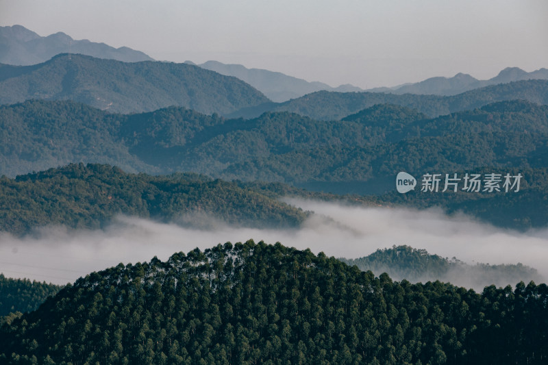 水墨画山水云海山