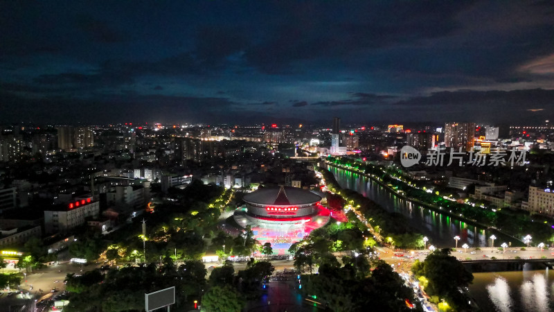 玉林体育馆夜景航拍图