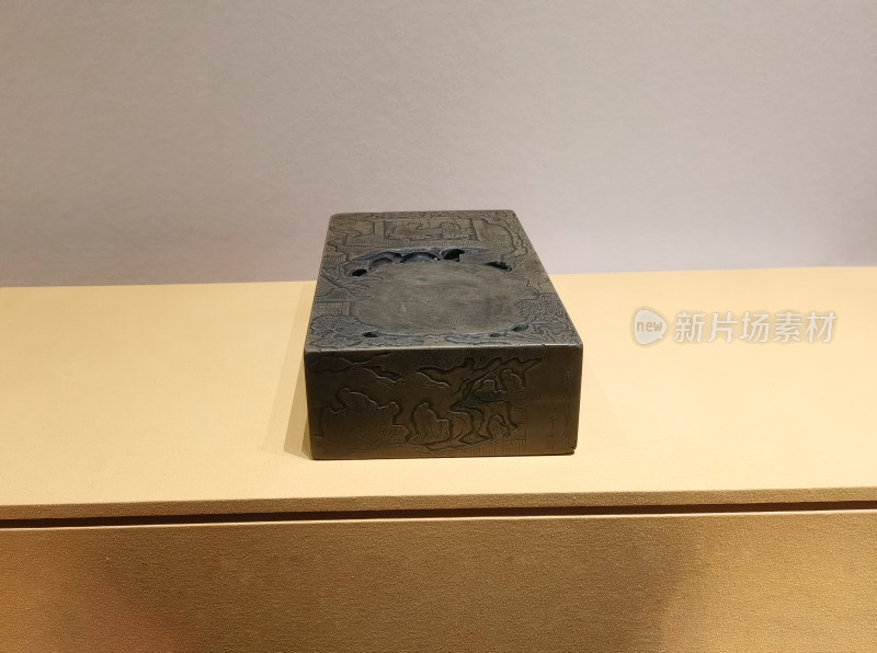 成都博物馆汉字中国展《兰亭序》绿端砚明代