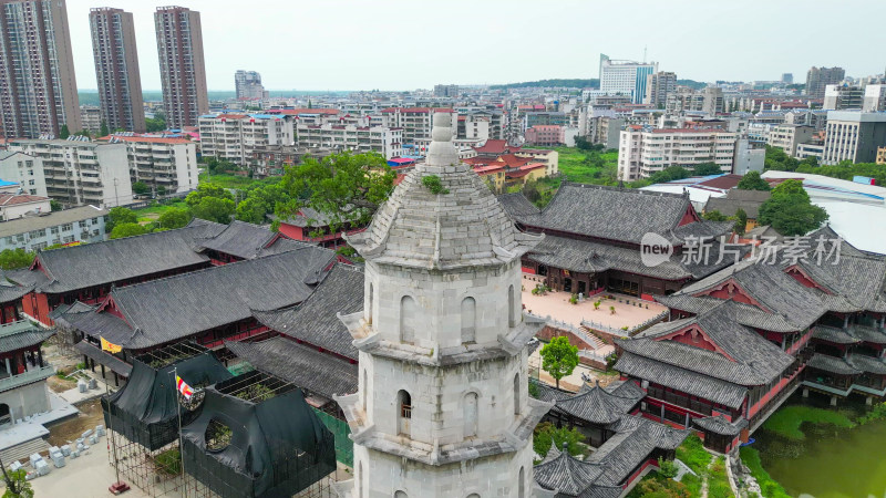 航拍湖北黄冈安国寺景区